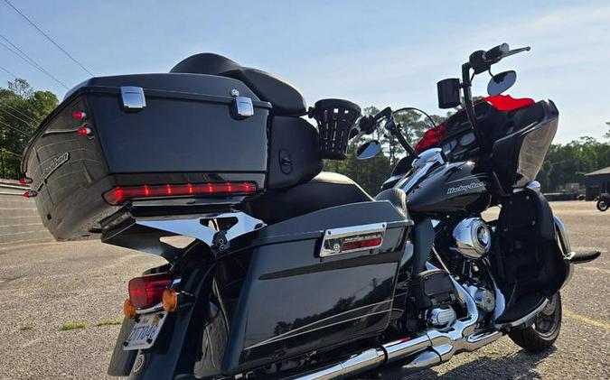 2012 Harley-Davidson® FLTRU103