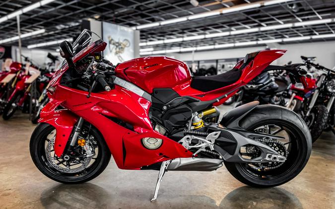 2026 DUCATI PANIGALE V4