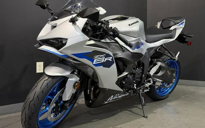 2027 Kawasaki Ninja ZX-6R ABS