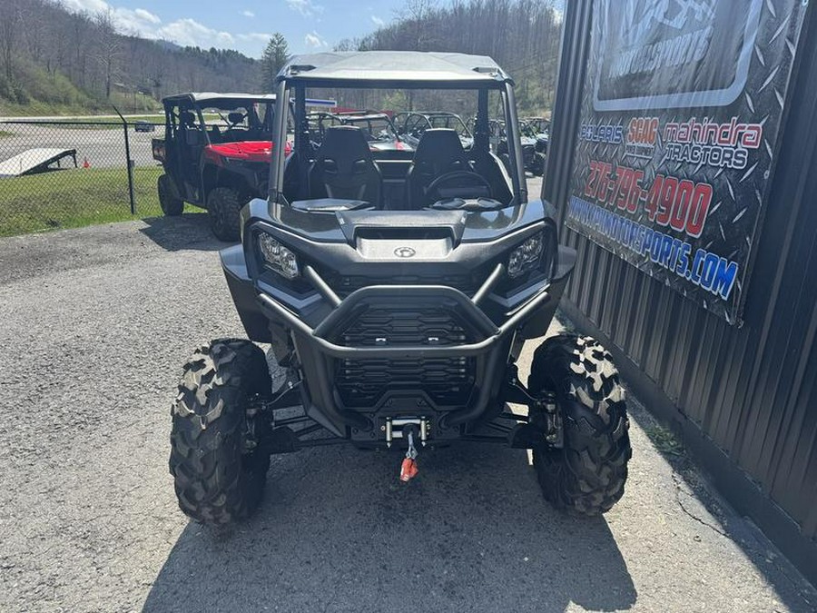 2025 Can-Am® Commander XT 700