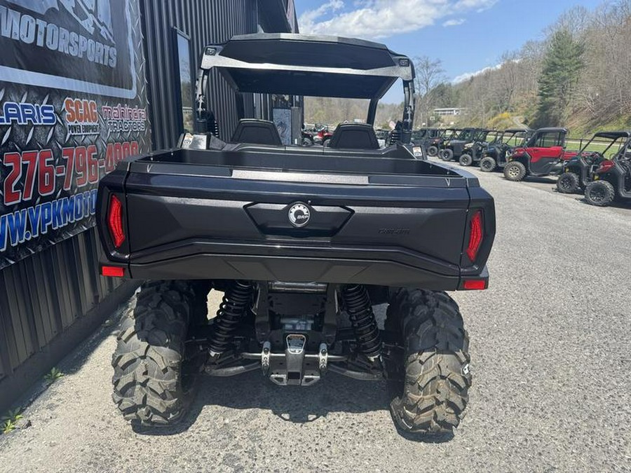 2025 Can-Am® Commander XT 700