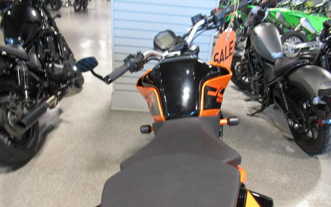 2023 KTM 200 Duke
