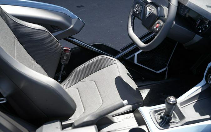 2026 Polaris Slingshot Signature Edition Manual