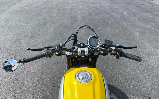 2018 Ducati Scrambler Icon - '62 Yellow