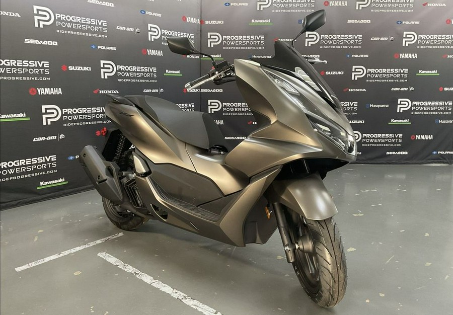 2024 Honda® PCX