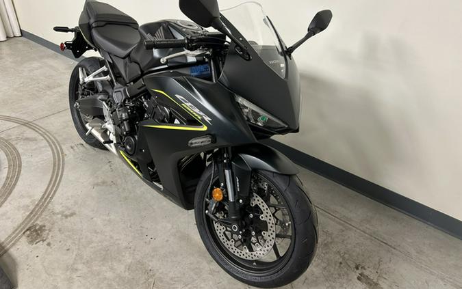 2026 Honda CBR650R E-Clutch (CBR650RACT)