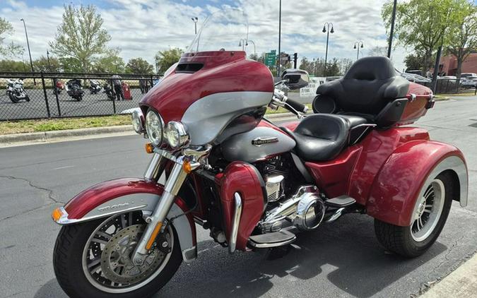 2019 Harley-Davidson Trike FLHTCUTG - Tri Glide Ultra