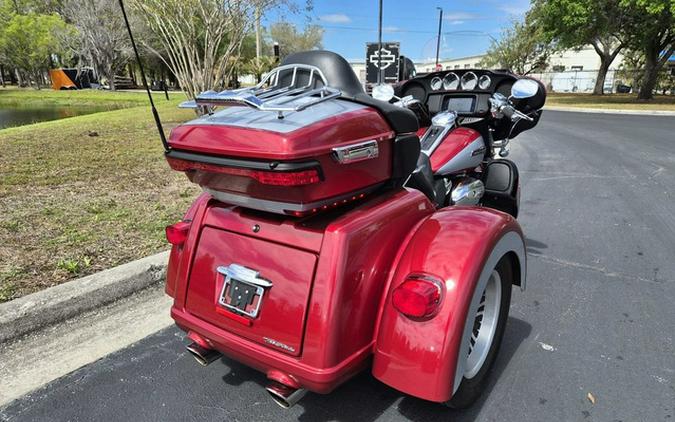 2019 Harley-Davidson Trike FLHTCUTG - Tri Glide Ultra