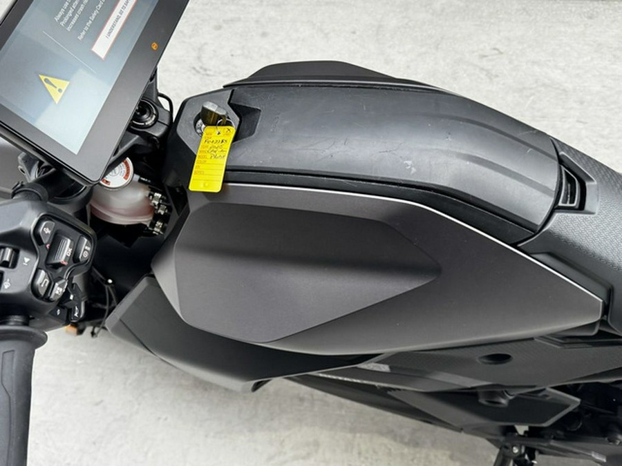 2025 Can-Am Pulse Carbon Black