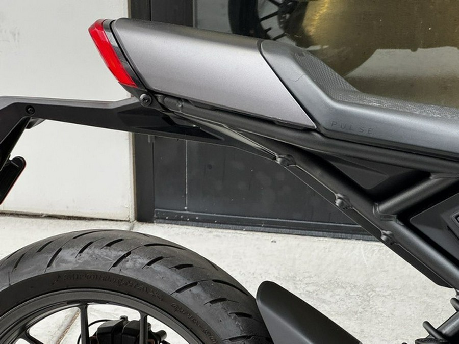 2025 Can-Am Pulse Carbon Black