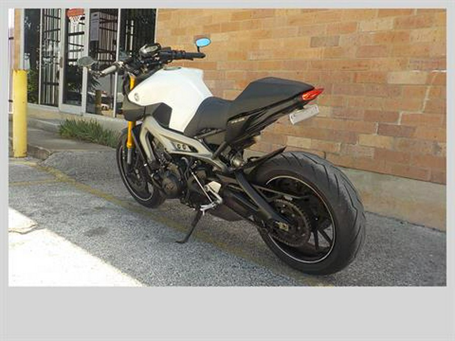 2014 Yamaha FZ-09