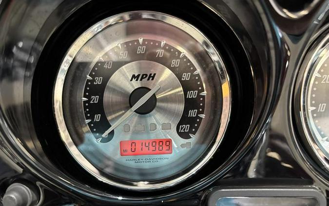 2010 Harley-Davidson® FLHXSE - CVO™ Street Glide®