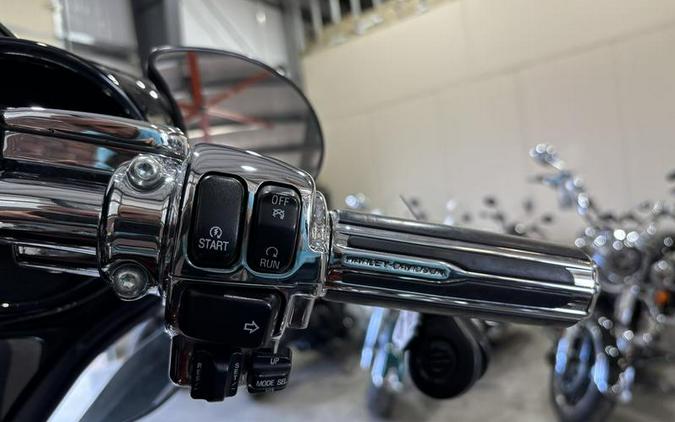 2010 Harley-Davidson® FLHXSE - CVO™ Street Glide®