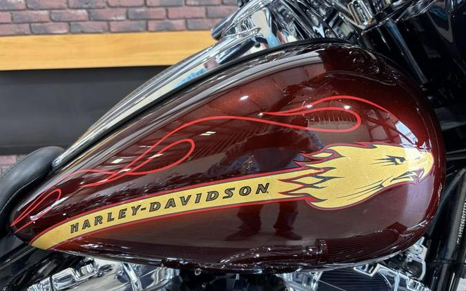 2010 Harley-Davidson® FLHXSE - CVO™ Street Glide®