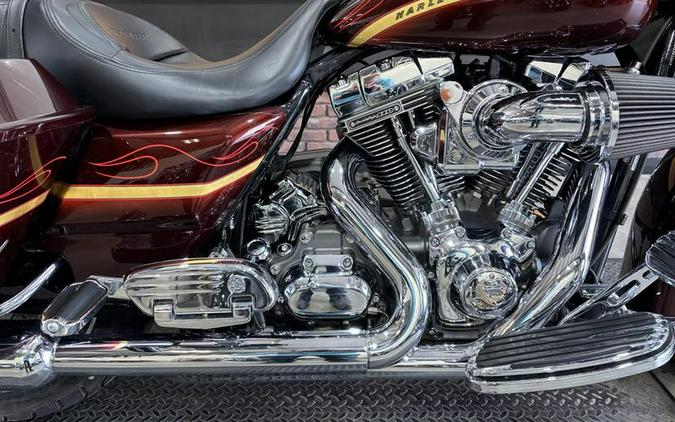 2010 Harley-Davidson® FLHXSE - CVO™ Street Glide®