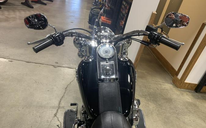 2013 Harley-Davidson® Softail® Deluxe Vivid Black