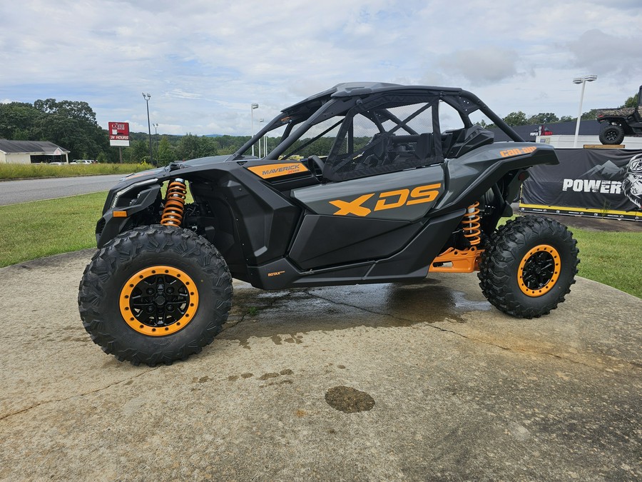 2027 Can-Am Maverick X3 X ds TURBO RR with Smart-Shox