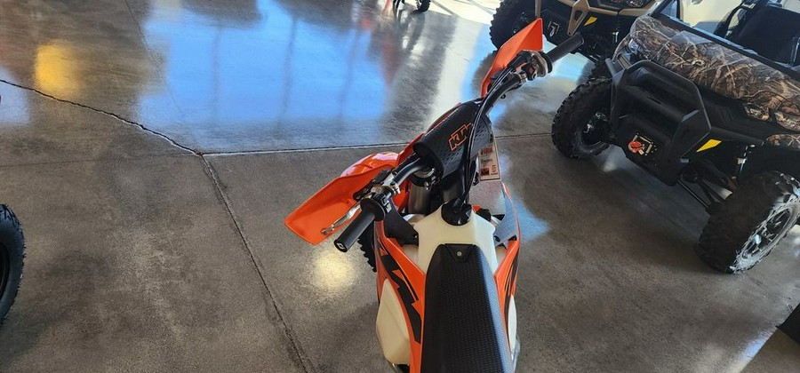 2025 KTM 300 XC