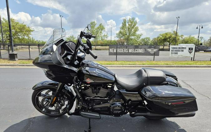 FLTRX 2025 Road Glide