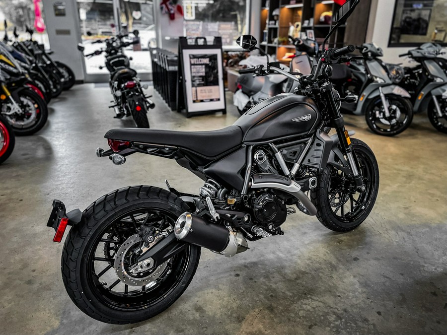 2026 DUCATI SCRAMBLER ICON DARK