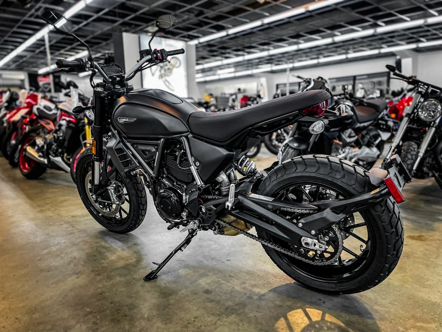 2026 DUCATI SCRAMBLER ICON DARK