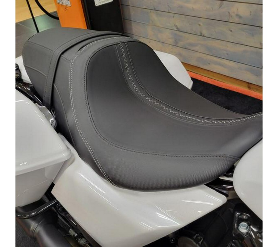 2025 Harley-Davidson® FLHX - Street Glide®