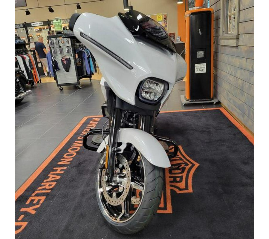 2025 Harley-Davidson® FLHX - Street Glide®