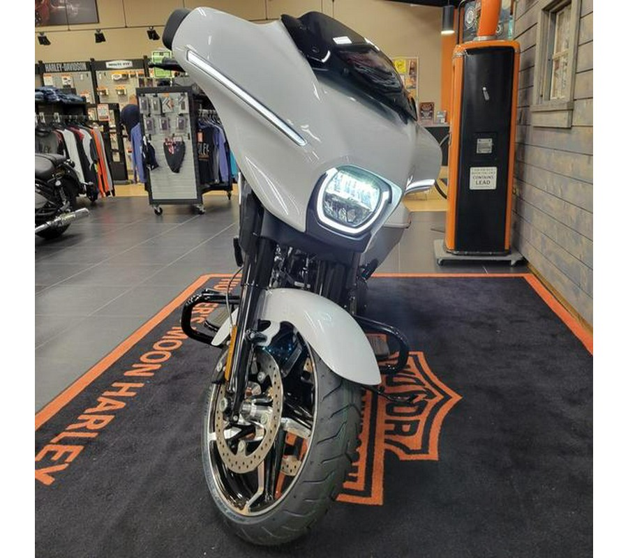 2025 Harley-Davidson® FLHX - Street Glide®