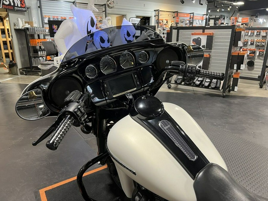 2018 Harley-Davidson FLHXS - Street Glide Special