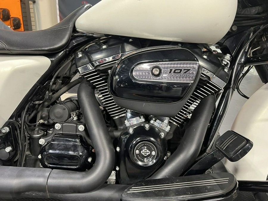 2018 Harley-Davidson FLHXS - Street Glide Special