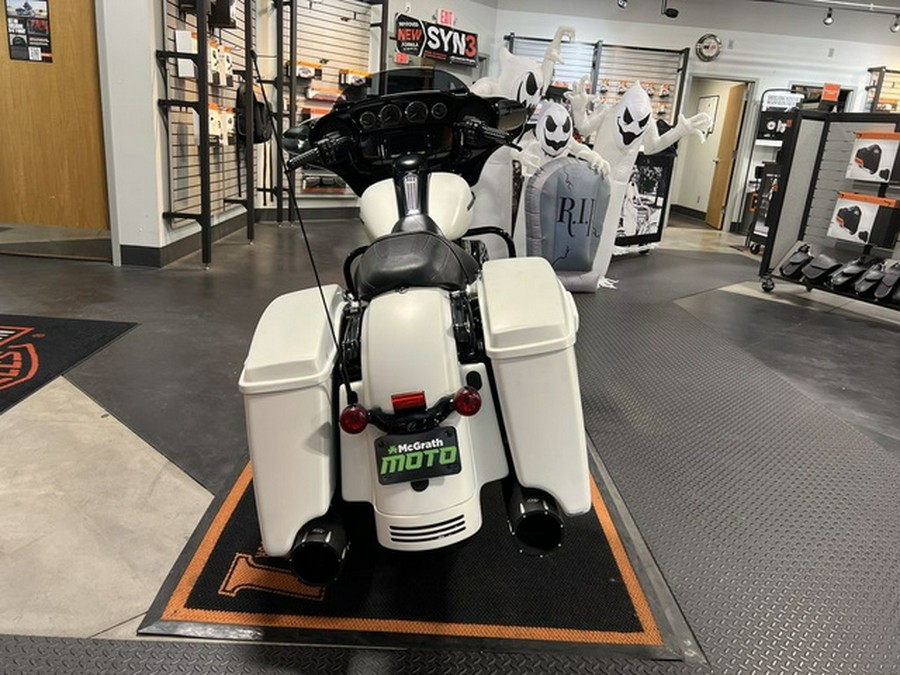 2018 Harley-Davidson FLHXS - Street Glide Special