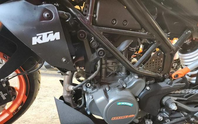 2023 KTM 200 Duke