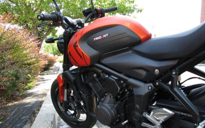 2023 Triumph Trident 660 Matte Baja Orange / Matte Storm Grey