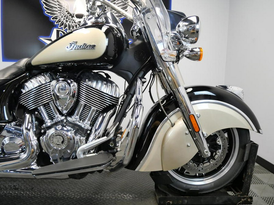 2021 Indian Motorcycle® Springfield® Thunder Black/Dirt Track Tan