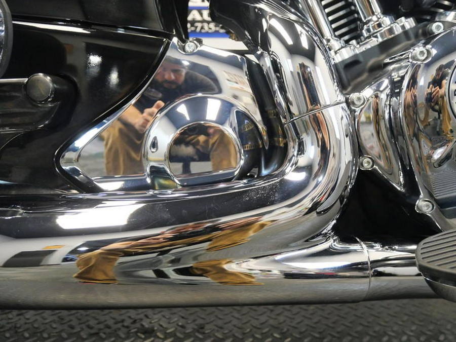 2021 Indian Motorcycle® Springfield® Thunder Black/Dirt Track Tan