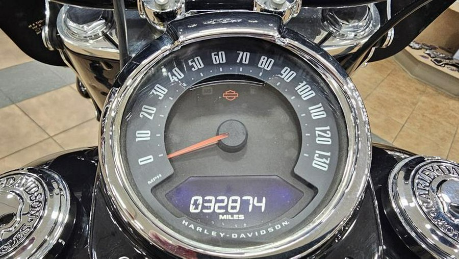 2020 Harley-Davidson® FLHCS - Heritage Classic 114
