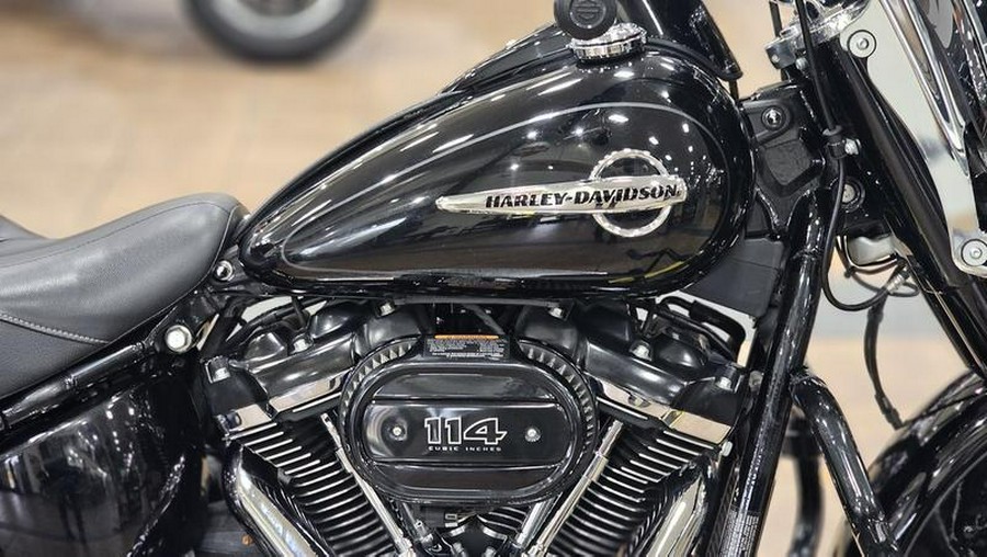 2020 Harley-Davidson® FLHCS - Heritage Classic 114
