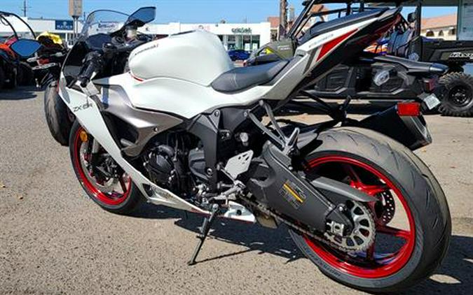 2025 Kawasaki Ninja ZX-6R ABS