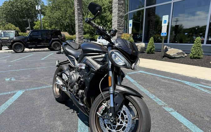 2023 Triumph Street Triple RS Carbon Black