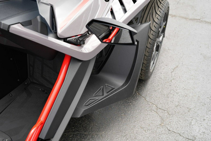 2026 Polaris Slingshot R AutoDrive Radiant Gray with Indy Red Pearl