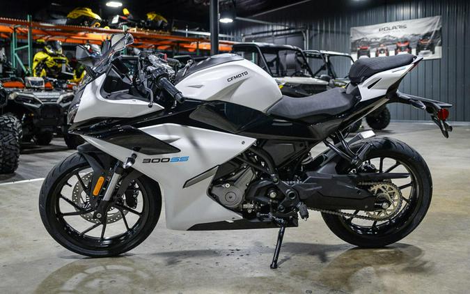 2025 CFMOTO 300SS