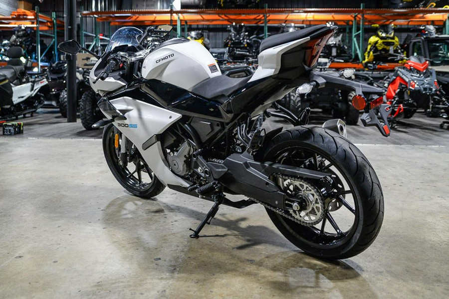 2025 CFMOTO 300SS
