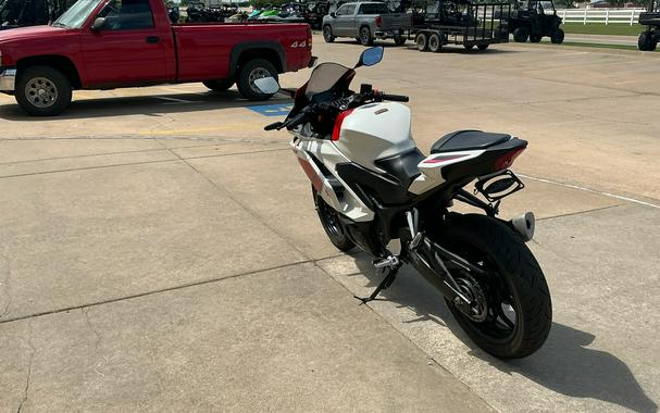 2026 Yamaha R3