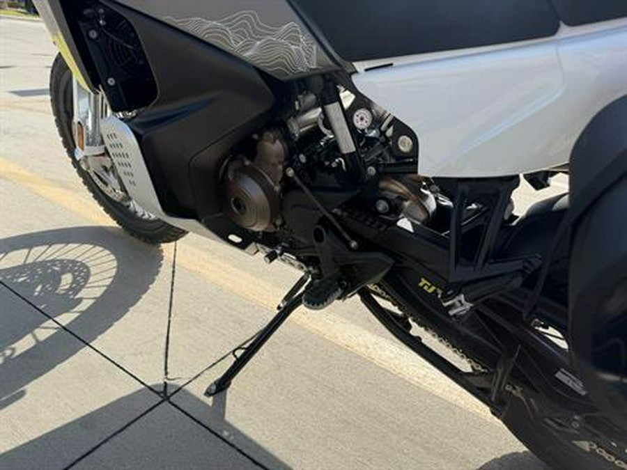 2025 Husqvarna Norden 901 Expedition