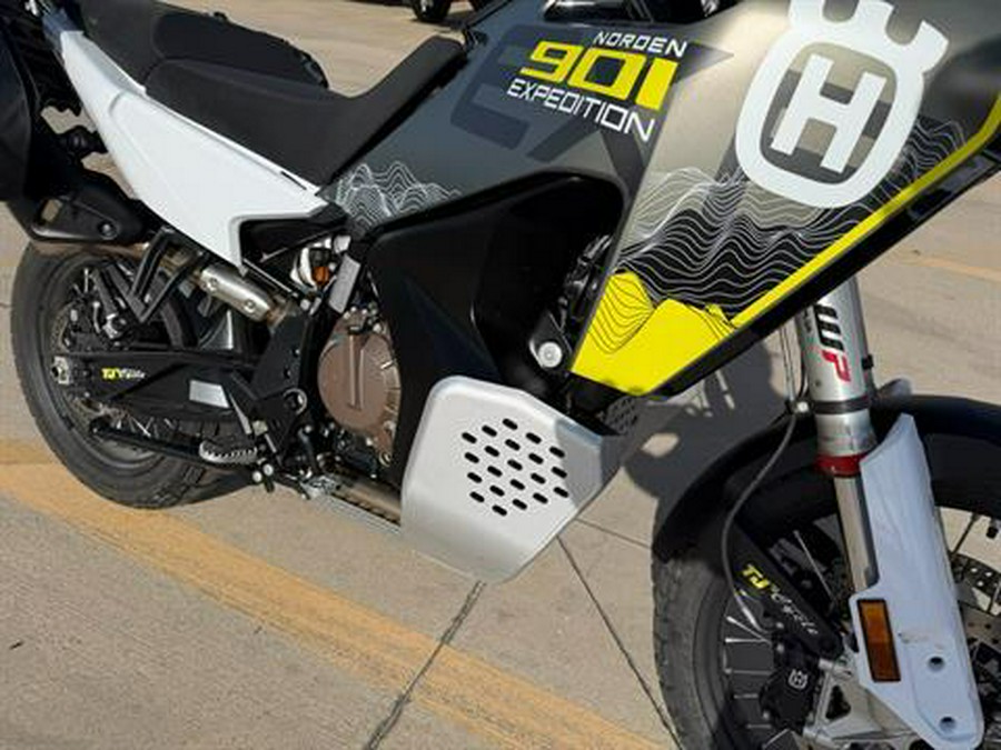 2025 Husqvarna Norden 901 Expedition