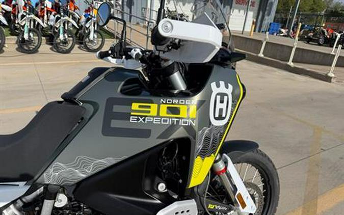 2025 Husqvarna Norden 901 Expedition