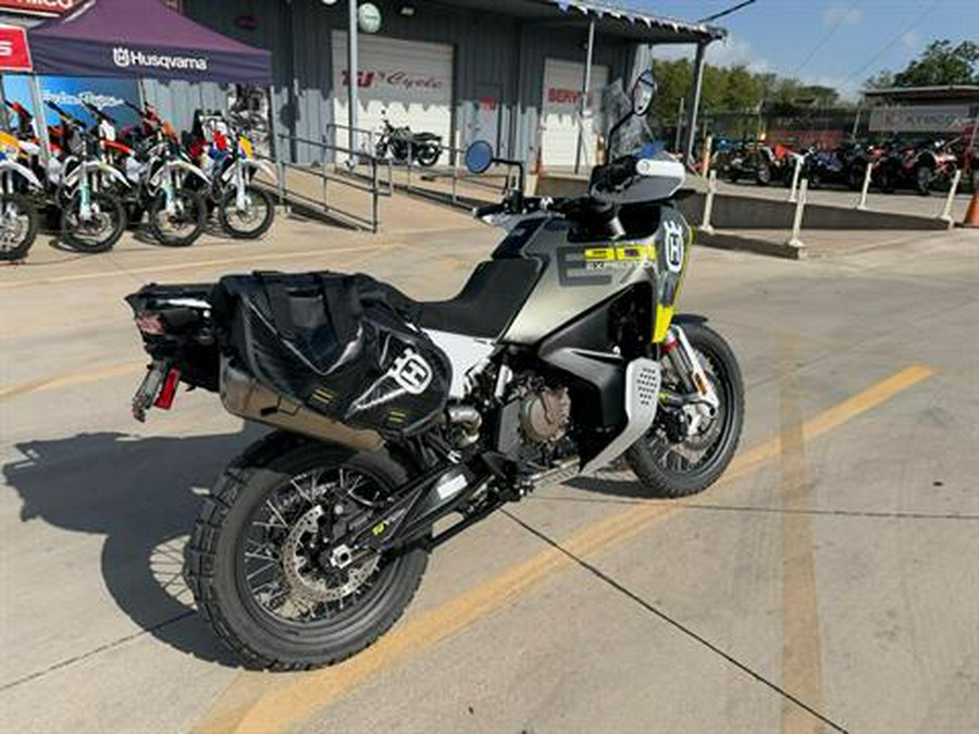 2025 Husqvarna Norden 901 Expedition