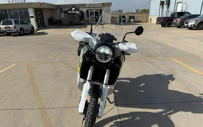 2025 Husqvarna Norden 901 Expedition