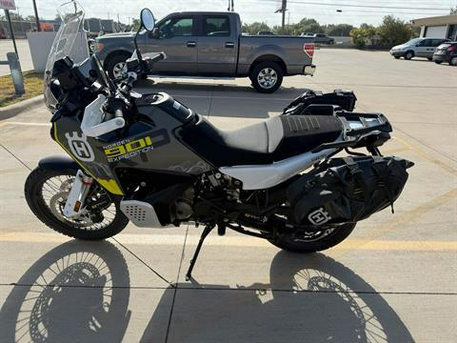 2025 Husqvarna Norden 901 Expedition