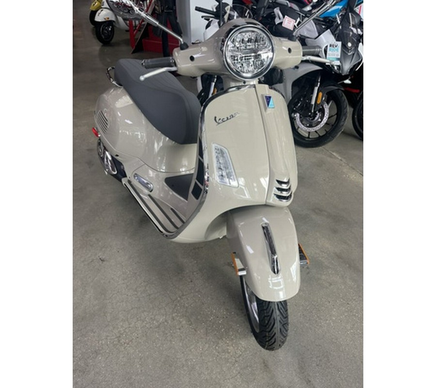 2025 Vespa GTS 310